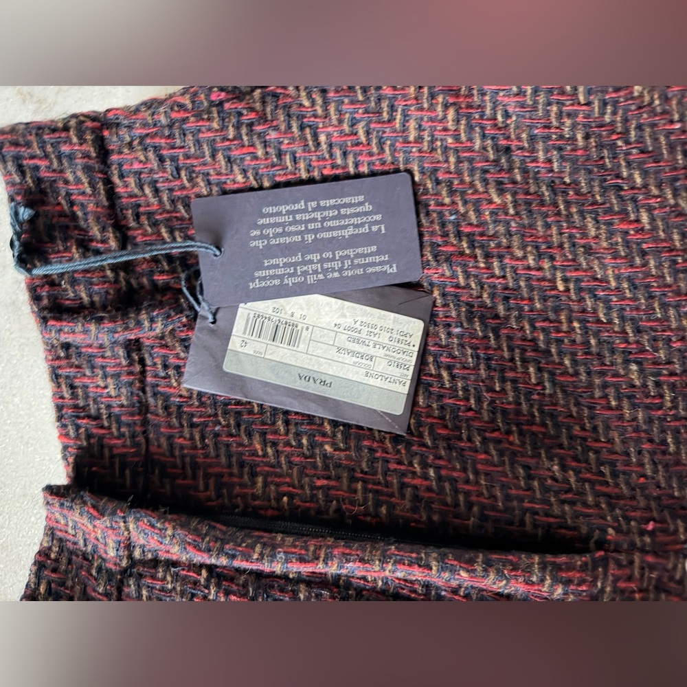 Prada women’s Burgundy Tweed Pants - Picture 7 of 12